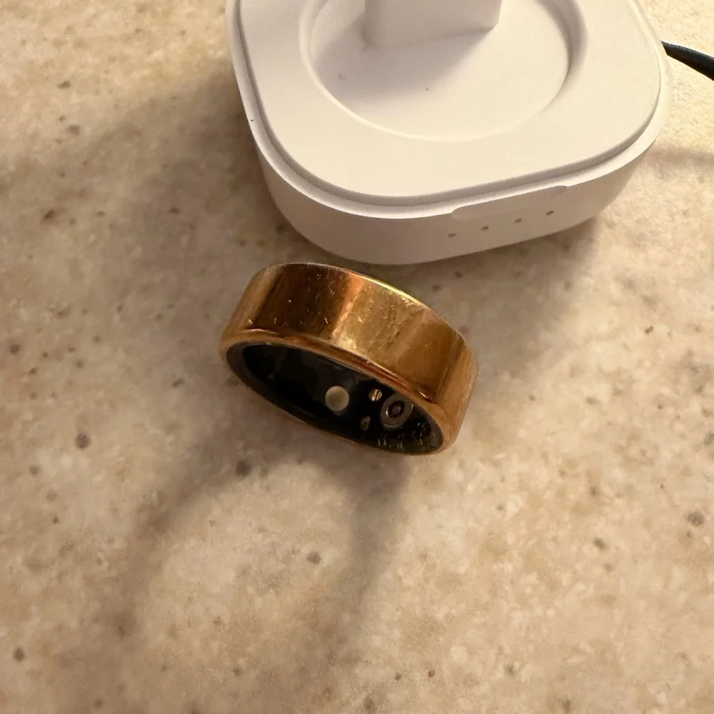 Amazon Smart Ring Charger-Compatible Gold Tone Ring